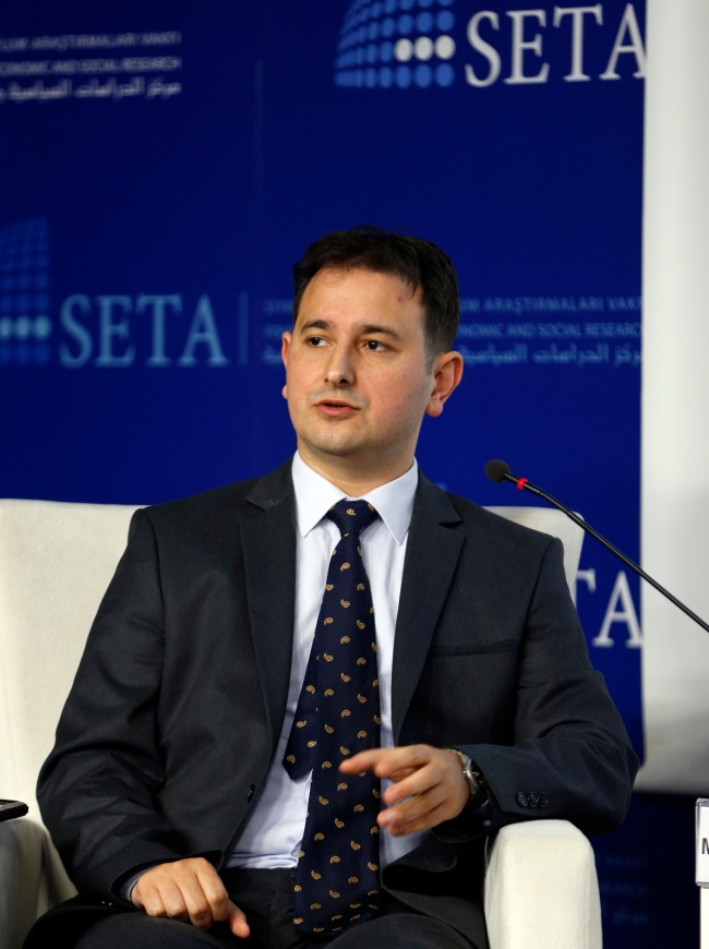 Ερευνητής εξωτερικής πολιτικής της SETA Dr.  Mehmet Uğur Ekinci |  Φωτογραφία: AA